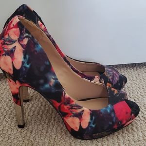 Stilettoes flower design